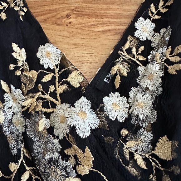 EXPRESS Black Floral Mini Dress Size 0 Tulle - Picture 3 of 15